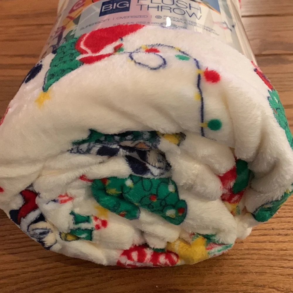 Disney Mickey Mouse oversized plush Holiday Throw